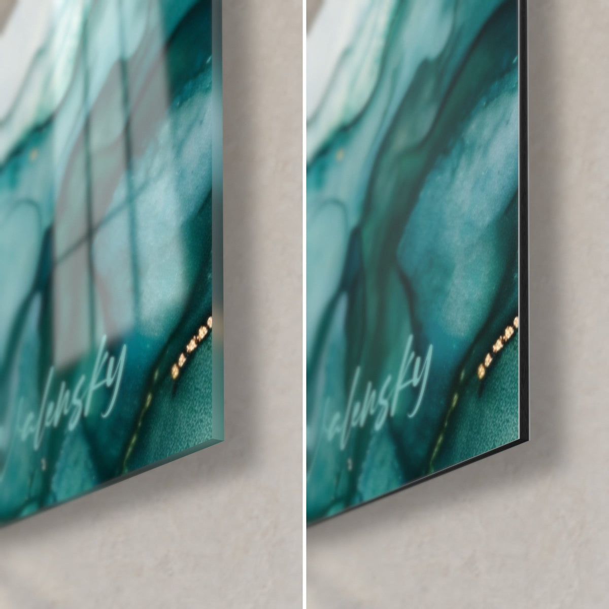 Tableau prédateur marin turquoise et or, coin bas droit : verre acrylique brillant à gauche, Dibond blanc mat à droite