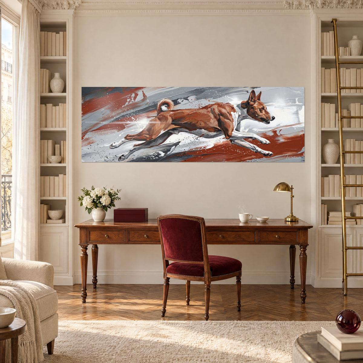 Tableau basenji sprintant, oreilles dressées, coups de spatule rouille et blanc sur gris, au-dessus d'un bureau en bois et d'une bibliothèque