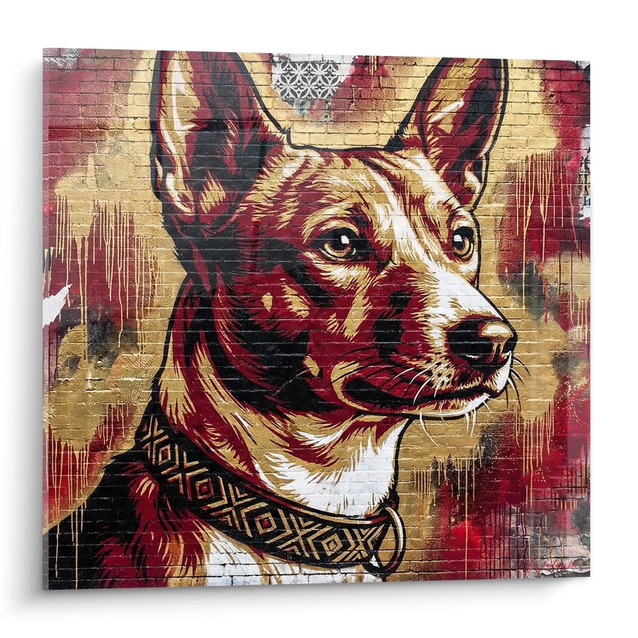 Porträt eines Basenji mit geometrischem Halsband an roter Backsteinmauer, zeitgenössische urbane Wandkunst