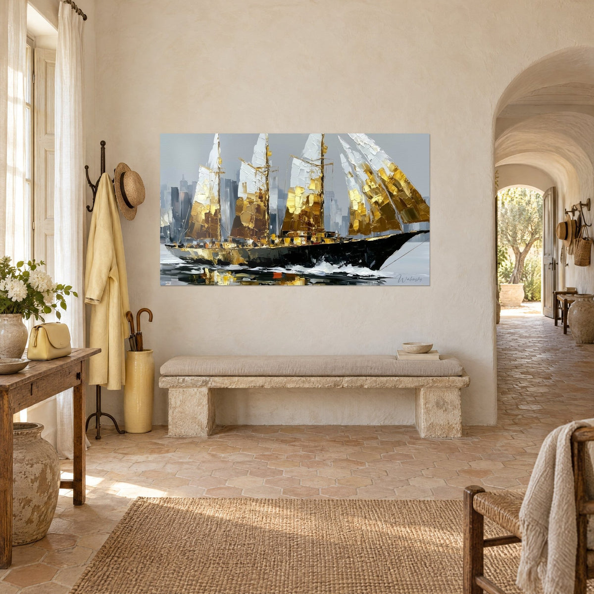Gemälde goldenes Segelschiff in Spachteltechnik, elfenbeinfarbene und goldene Segel vor grauer Skyline, über einer Steinbank des Mas gehängt