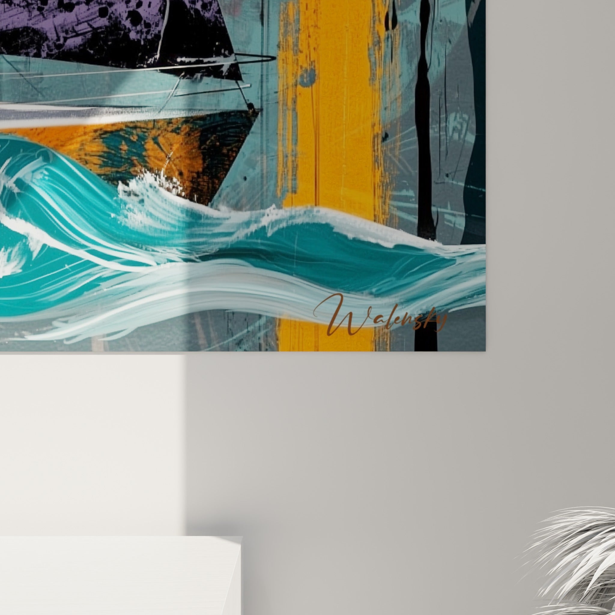Détail des voiles rayées noir, jaune et blanc, éclaboussures d'encre sur fond turquoise et anthracite