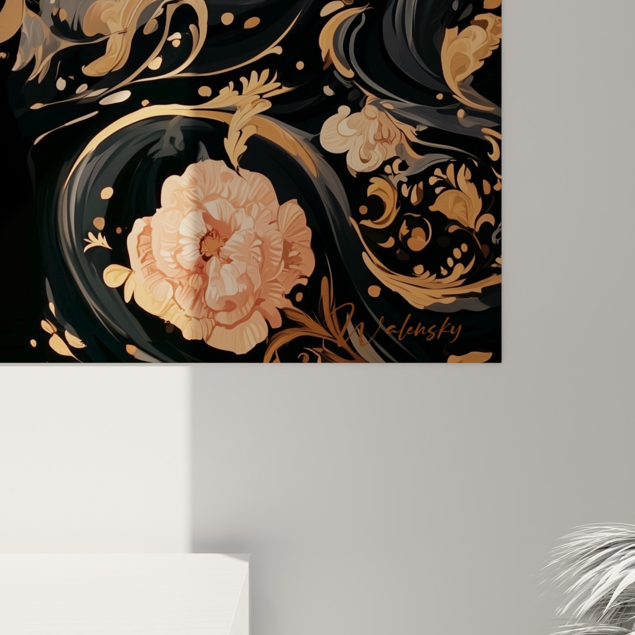 Détail des volutes dorées et des fleurs roses peintes en gros grain sur les vagues noires du tableau bateau abstrait