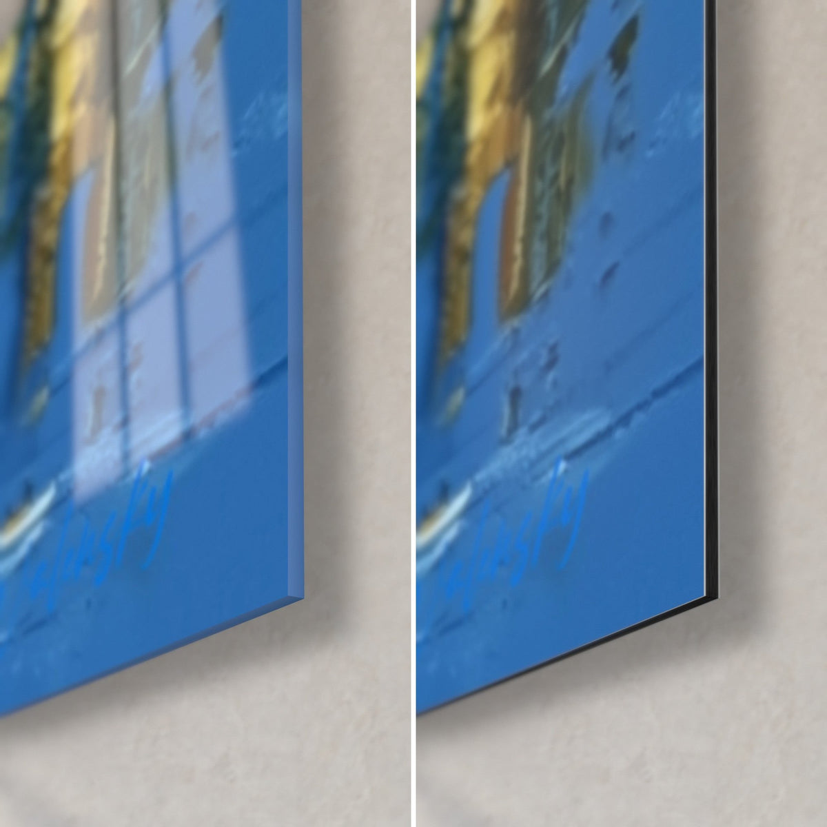 Tableau embarcation bleue peinte au couteau, coin bas droit : verre brillant aux reflets à gauche, Dibond noir mat à droite, tranche de 3 mm