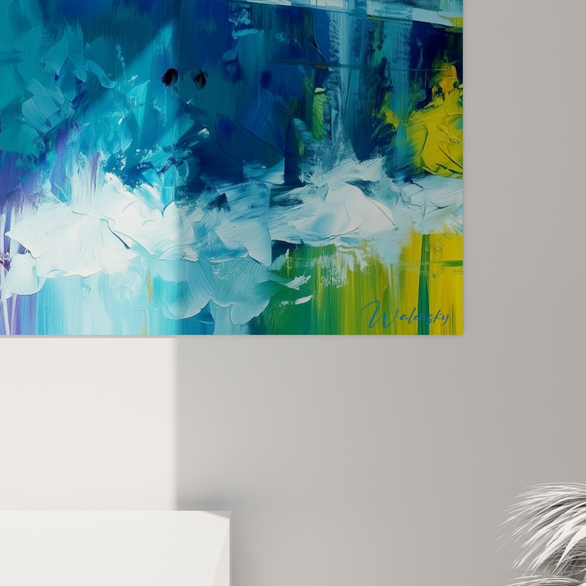 Empâtements épais mêlant rouge, jaune et turquoise, matière granuleuse du tableau bateau abstrait vue de près