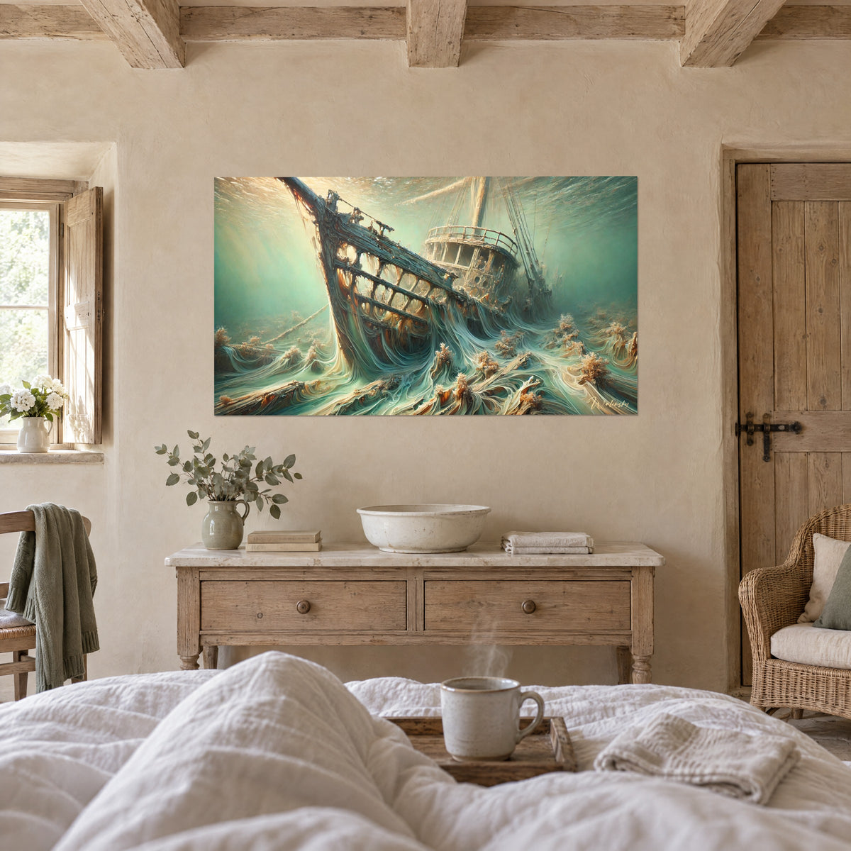 Tableau bateau naufragé et son mât brisé, turquoise pâle et rouille dorée, au-dessus d'un lit dans une chambre claire