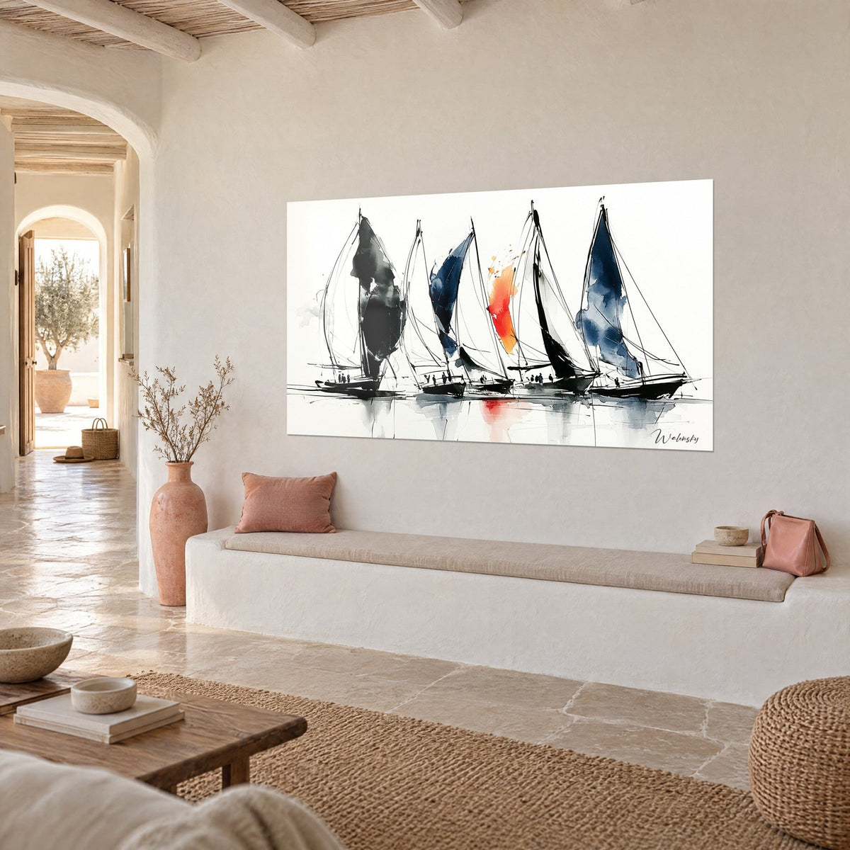 Gemälde Segelflottille in Tusche, tiefes Schwarz und leuchtendes Orange, Spiegelungen auf dem Wasser, weiße Wand und Steinbank