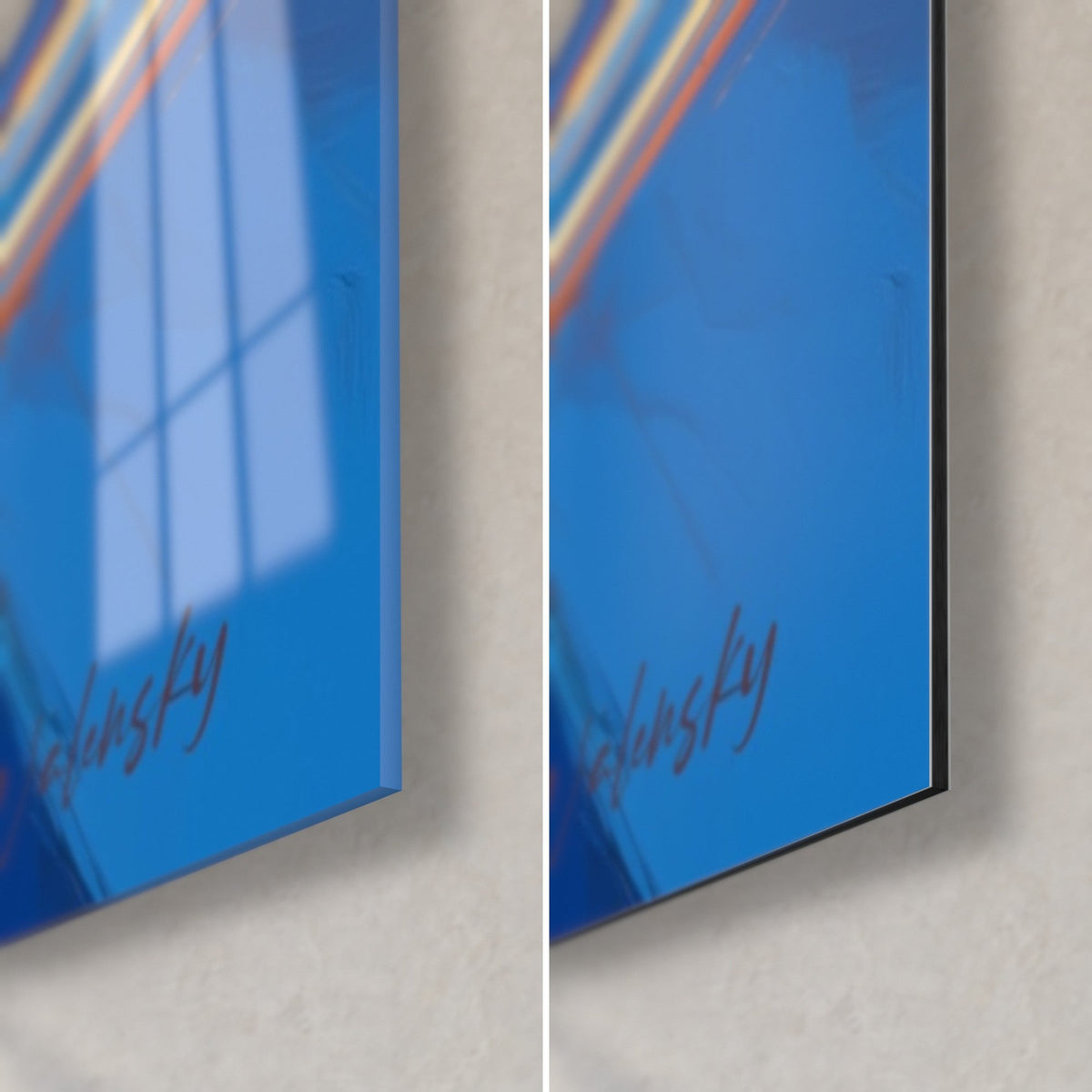 Tableau proue de yacht en bleu outremer, coin bas droit : verre acrylique brillant à gauche, Dibond mat noir à droite