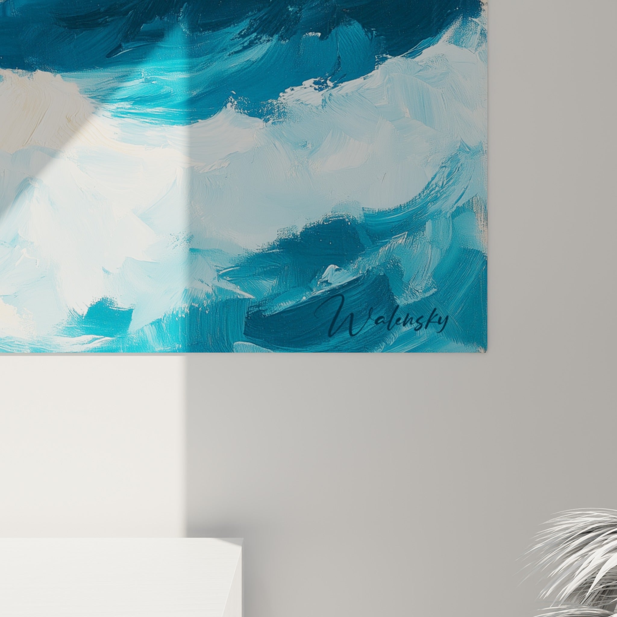 Empâtements épais de peinture bleue et blanche révélant la matière texturée des vagues du tableau bateau abstrait