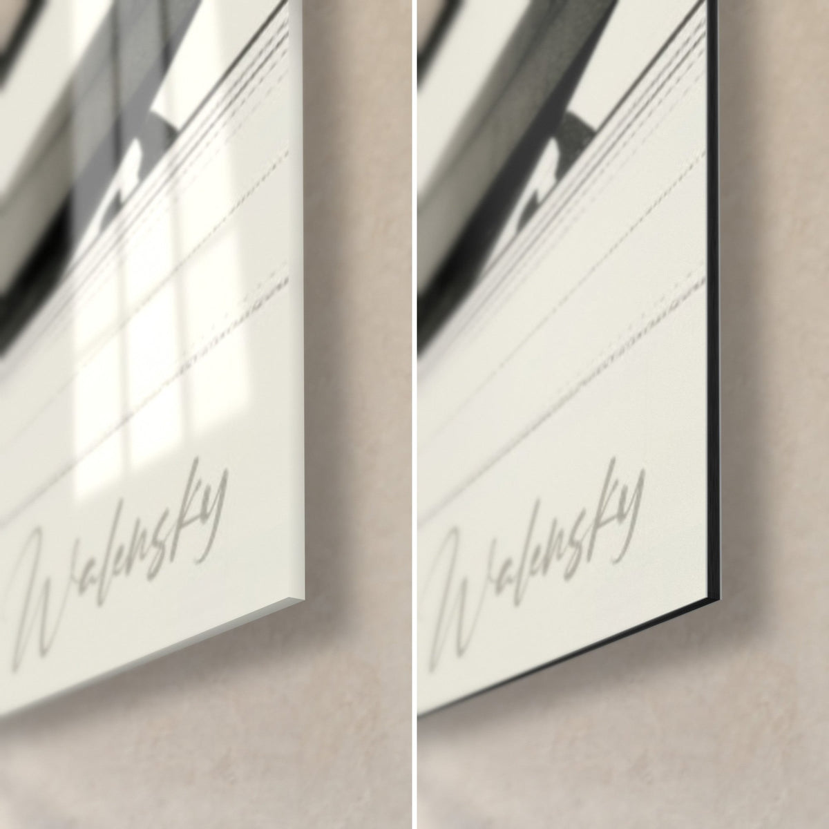 Tableau yacht noir et crème, coin bas droit en verre acrylique brillant à reflets et Dibond mat noir, tranche de 3 mm visible, signature Walensky