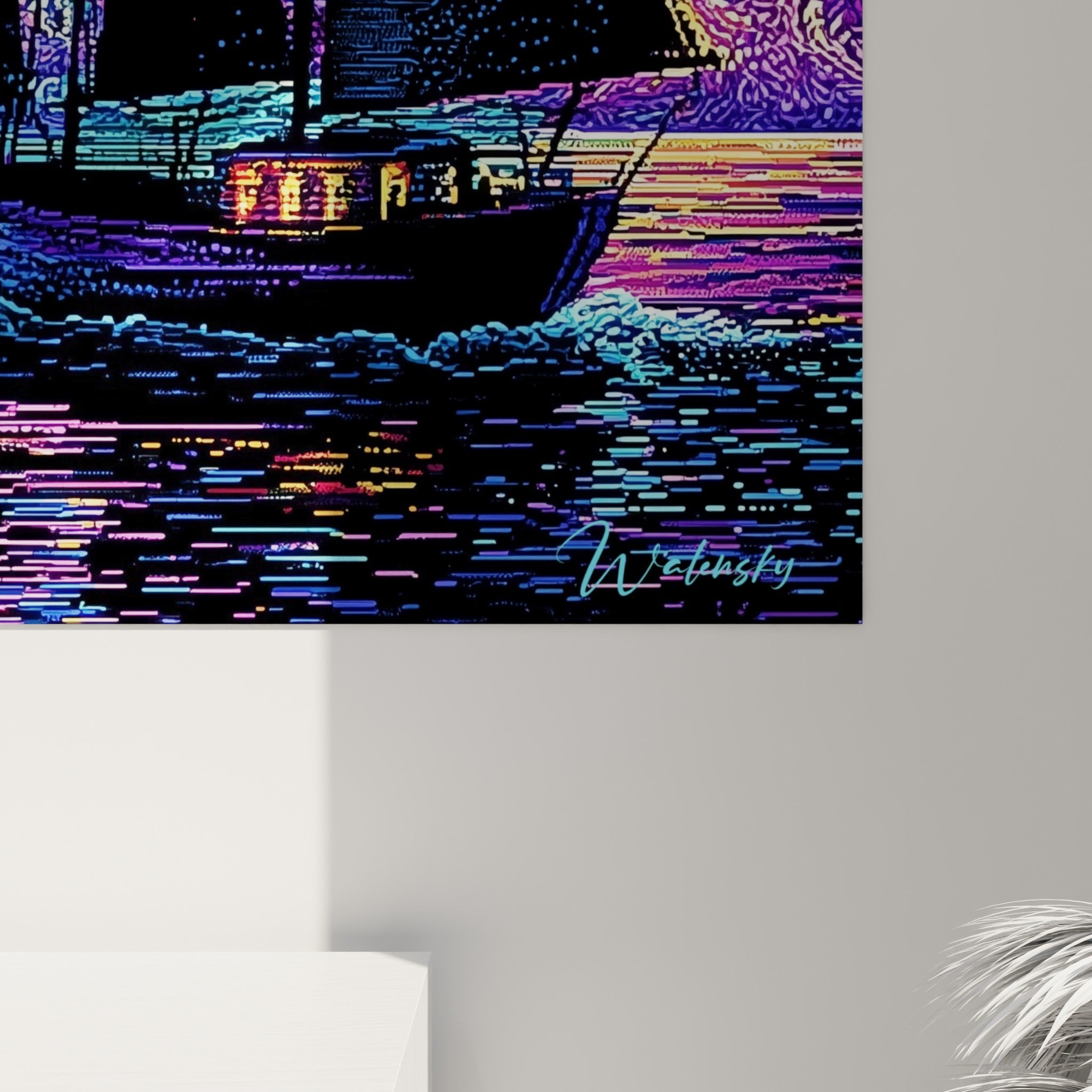 Tourbillons de peinture violette, turquoise et dorée aux empâtements marqués sur ce tableau bateau abstrait accroché