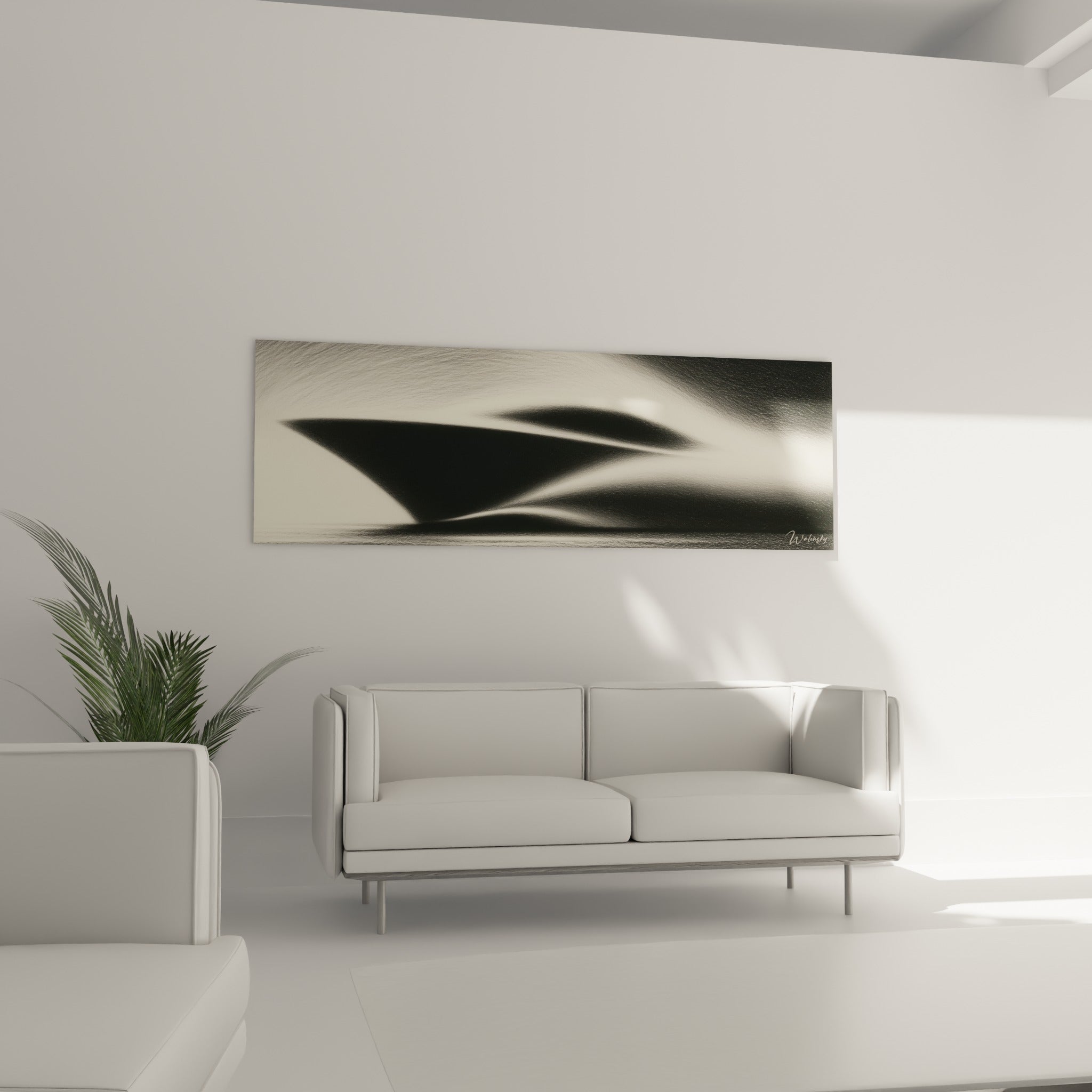 Coque noire glissant entre ivoire et anthracite, ce tableau bateau abstrait au-dessus d'un canapé dans un salon lumineux