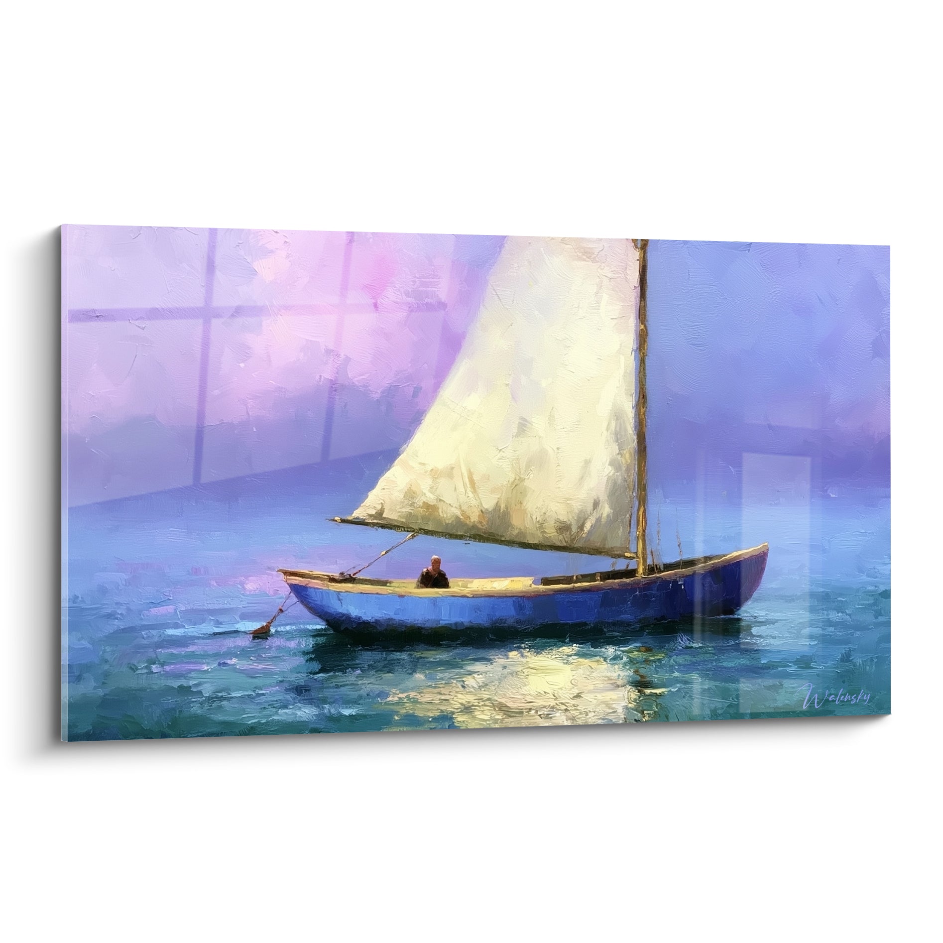 Voilier bleu marine et voile blanche glissant sur une mer turquoise sous ciel mauve