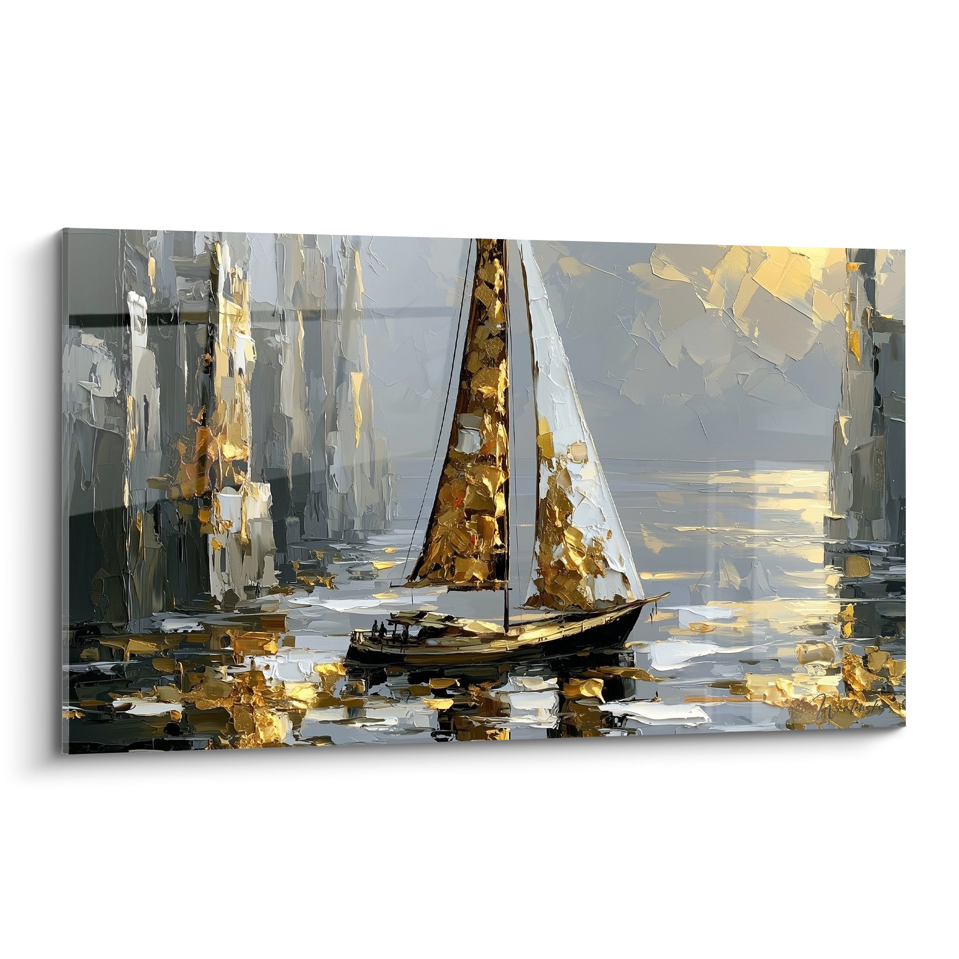 Voilier doré et gris aux voiles texturées glissant sur une eau scintillante d'éclats argentés