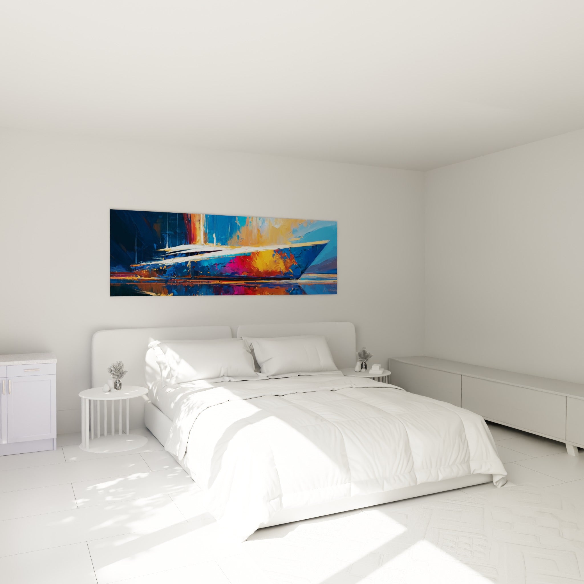 Voilier doré et bleu profond, coque fuchsia éclatante, accroché au-dessus d'un lit dans une chambre claire