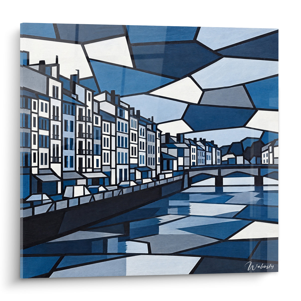 Tableau façades bayonnaises bleu marine et blanc fragmentées en formes géométriques au bord d'une rivière