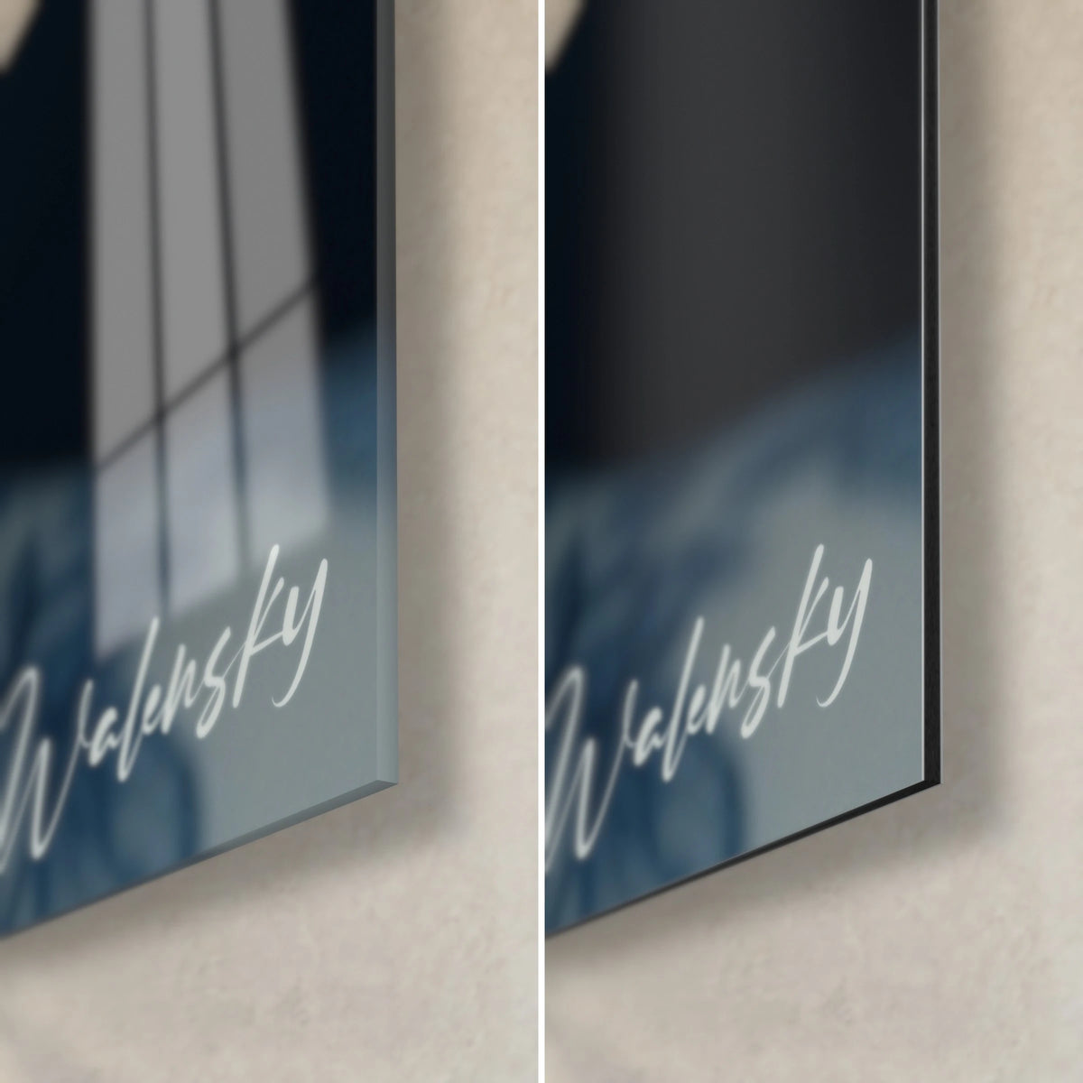 Schilderij aardewerken hoofd met bloemmotieven, rechtsonder: glanzend blauw en wit acrylglas, mat aluminium Dibond, rand van 3 mm