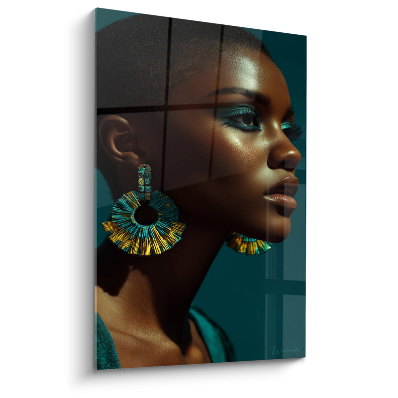 Tableau Portrait féminin boucles d'oreilles turquoise et dorées - Allure souveraine - Edition Beauté féminine