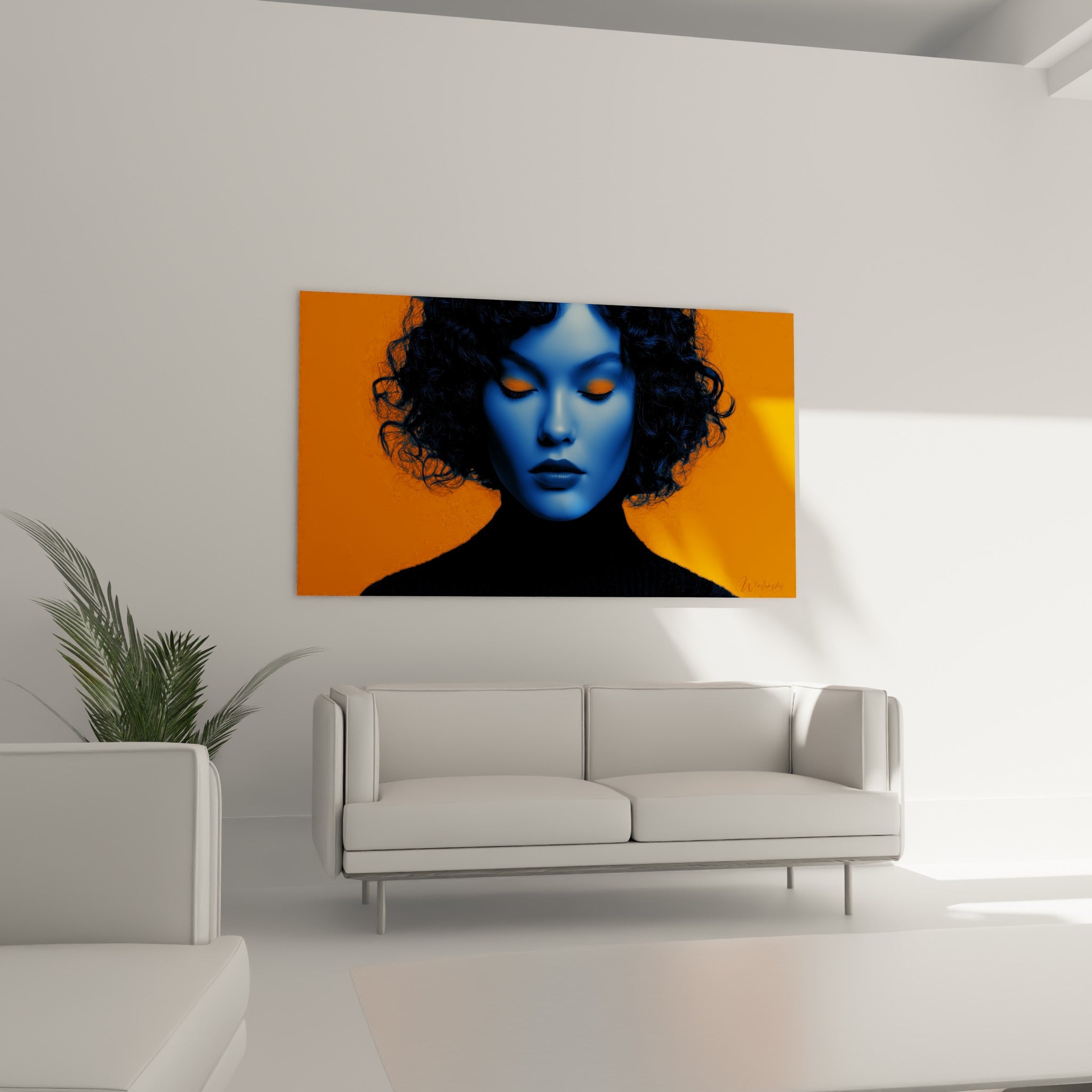 Visage bleu profond aux boucles sombres et fond orange incandescent, au-dessus d'un canapé dans un salon lumineux