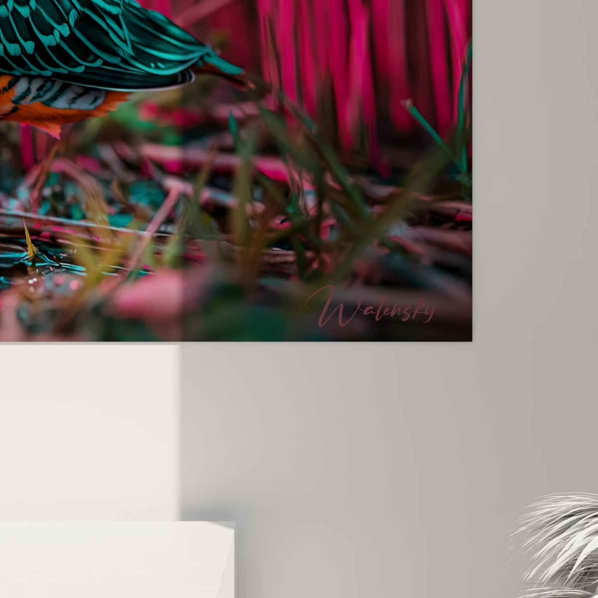 Détail des plumes turquoise et orange de la bécasse, empâtements et reflets lumineux visibles de près