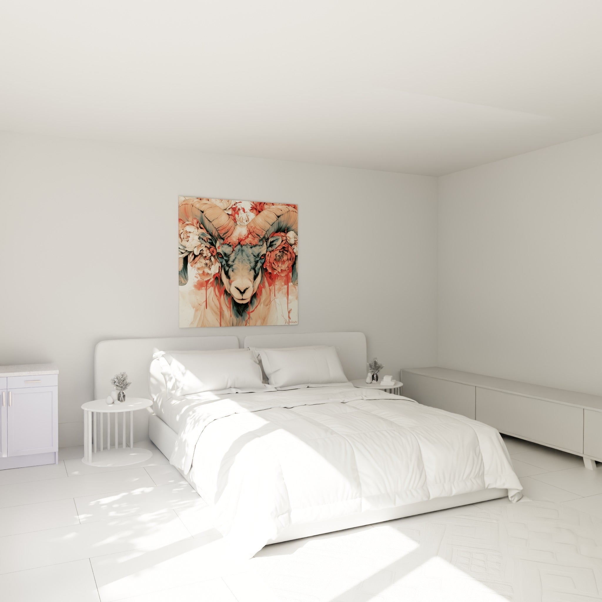 Cornes majestueuses corail et touches anthracite du Bélier au-dessus d'un lit dans une chambre claire