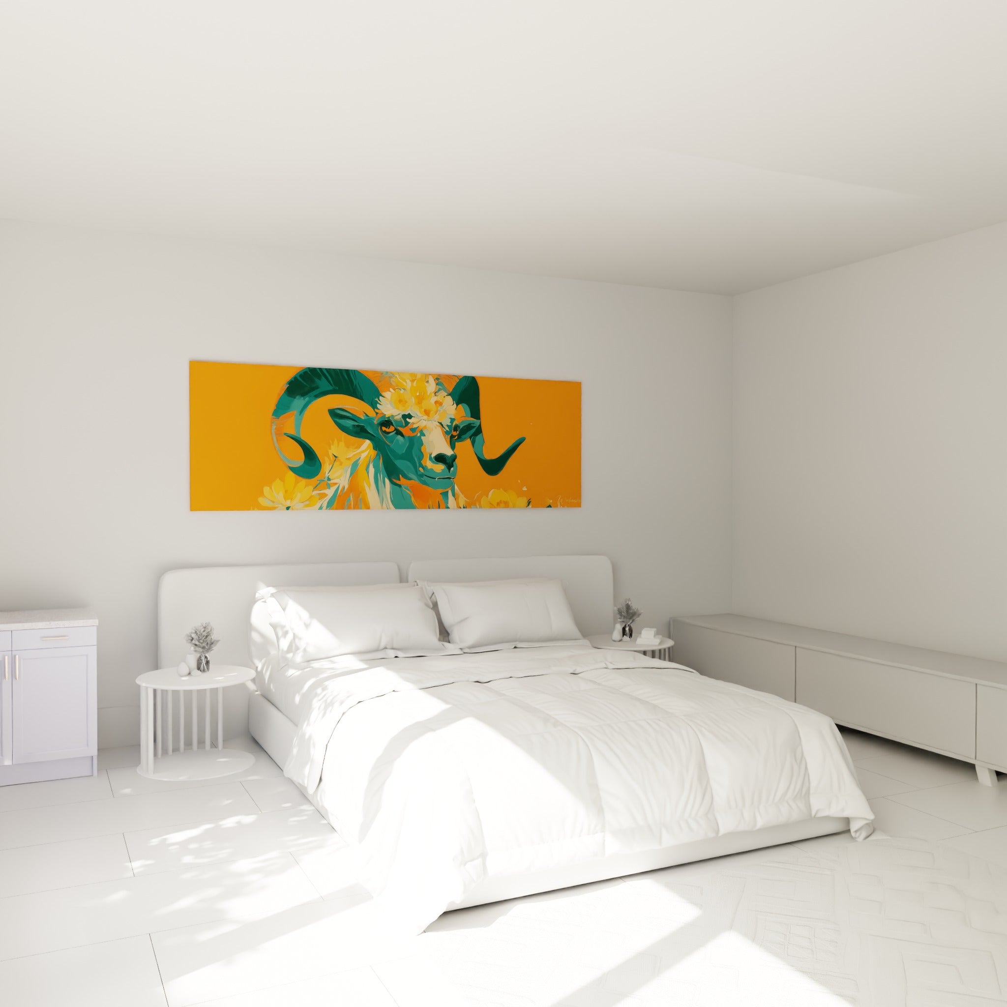 Cornes émeraude et couronne dorée du Bélier orange sanguine au-dessus d'un lit dans une chambre claire