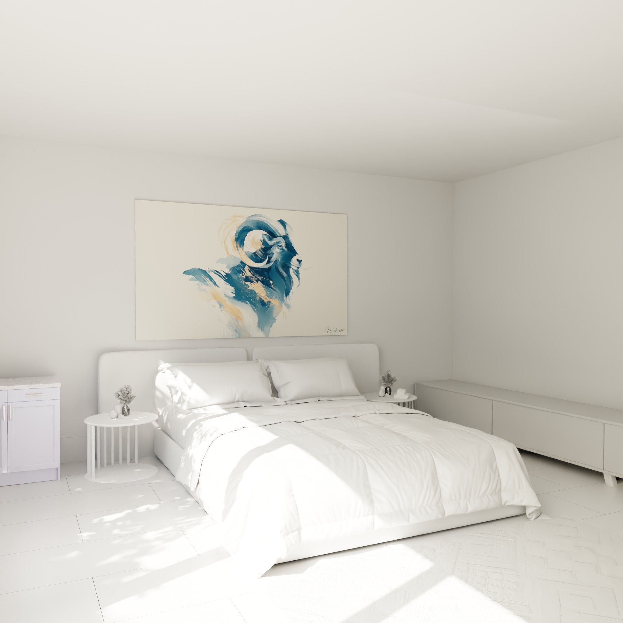 Cornes en spirale bleu marine et touches dorées composent ce Bélier, au-dessus d'un lit dans une chambre claire.