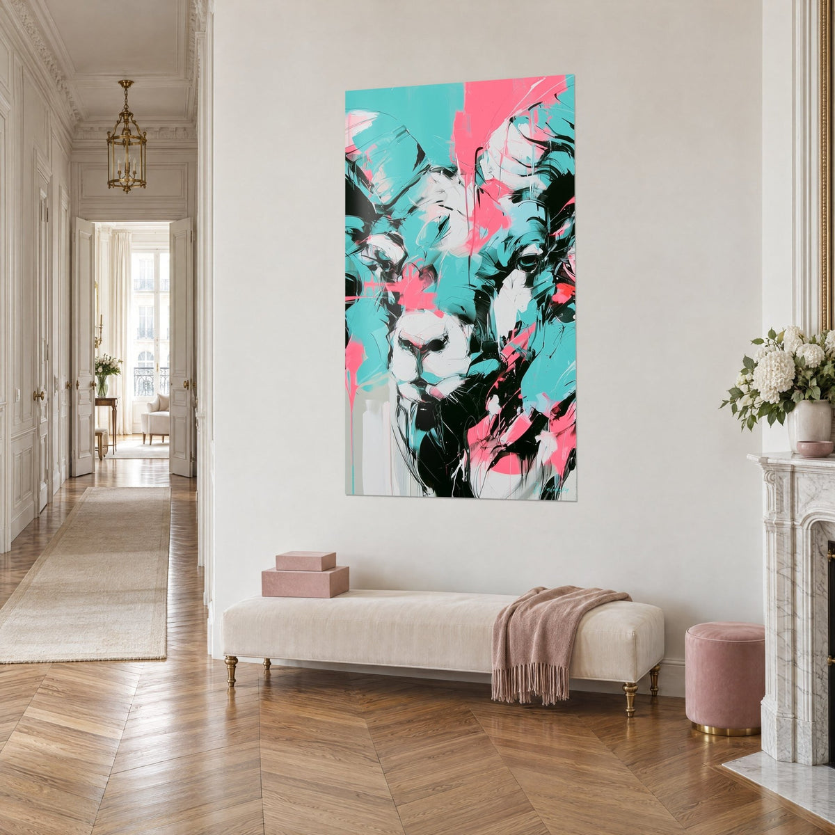 Tableau mufle blanc de bélier cerné d'encre noire sur fond turquoise et rose, en vue de trois-quarts, couloir haussmannien