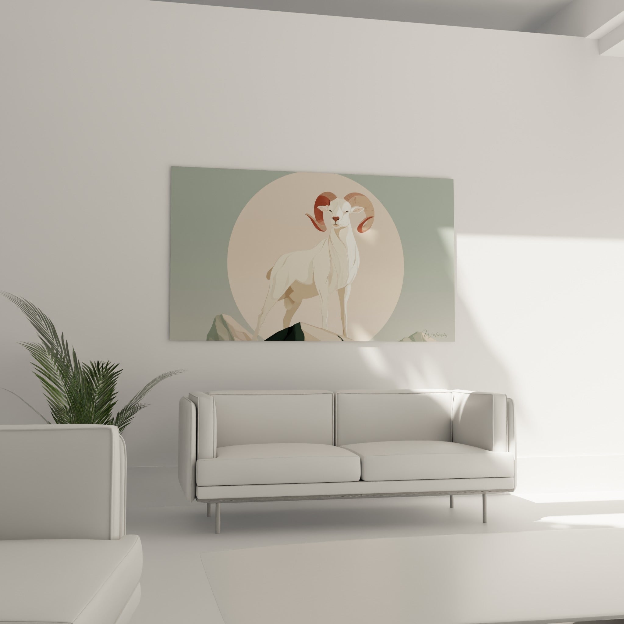 Bélier crème sur fond rosé et vert sauge disposé au-dessus d'un canapé dans un salon lumineux