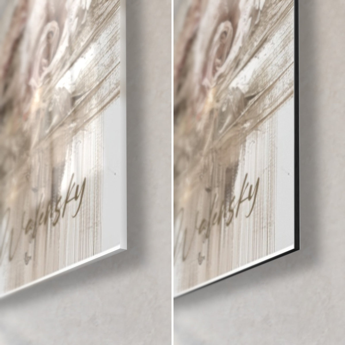 Quadro pecora dalle corna arrotolate, angolo in basso a destra: vetro lucido a sinistra, Dibond nero opaco a destra, firma Walensky