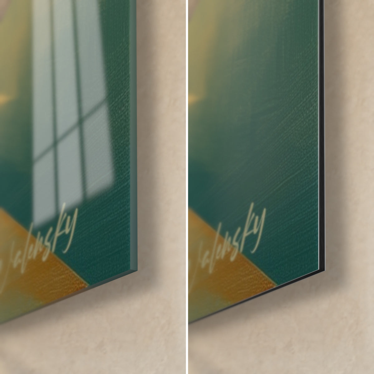 Quadro ariete dorato e verde salvia, angolo in basso a destra: vetro acrilico lucido con riflessi e alluminio Dibond opaco, spessore 3 mm