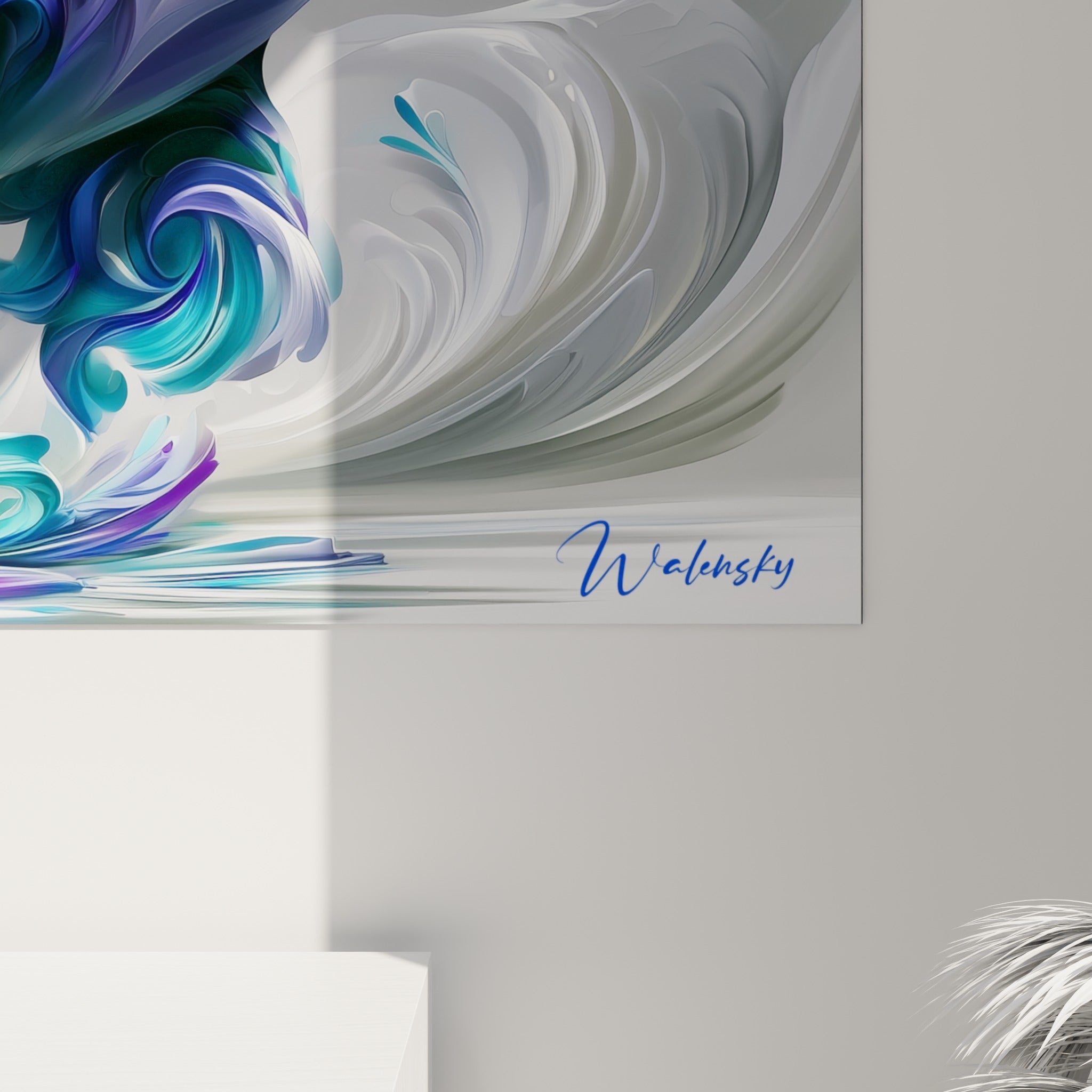Détail des courbes nacrées et du grain lissé où violet profond et turquoise se fondent en volutes