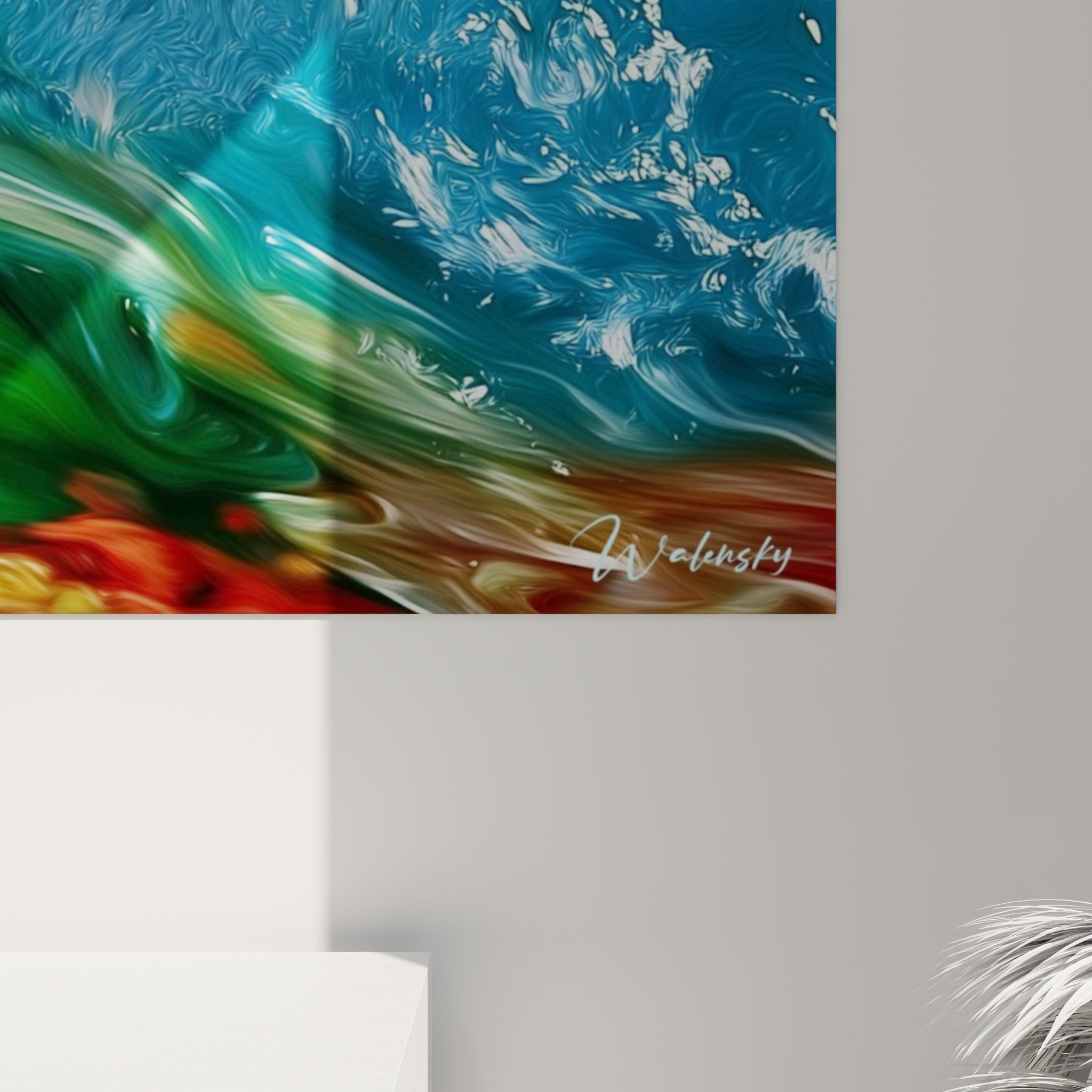 Empâtements lumineux sur la peau blanche du beluga, coulures turquoise et vertes visibles de près