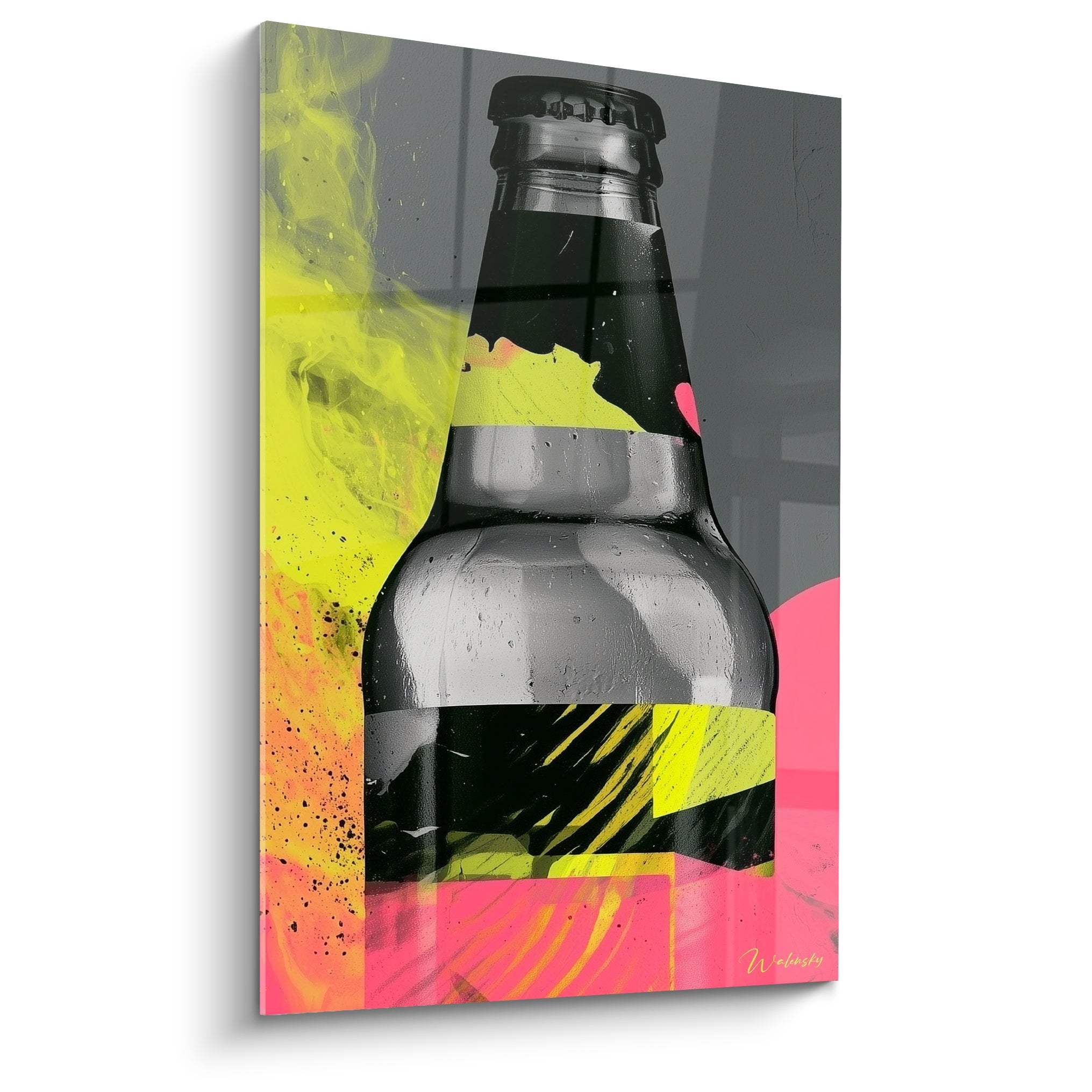 Bouteille de bière noir et blanc éclaboussée de jaune fluo et rose fuchsia sur fond anthracite