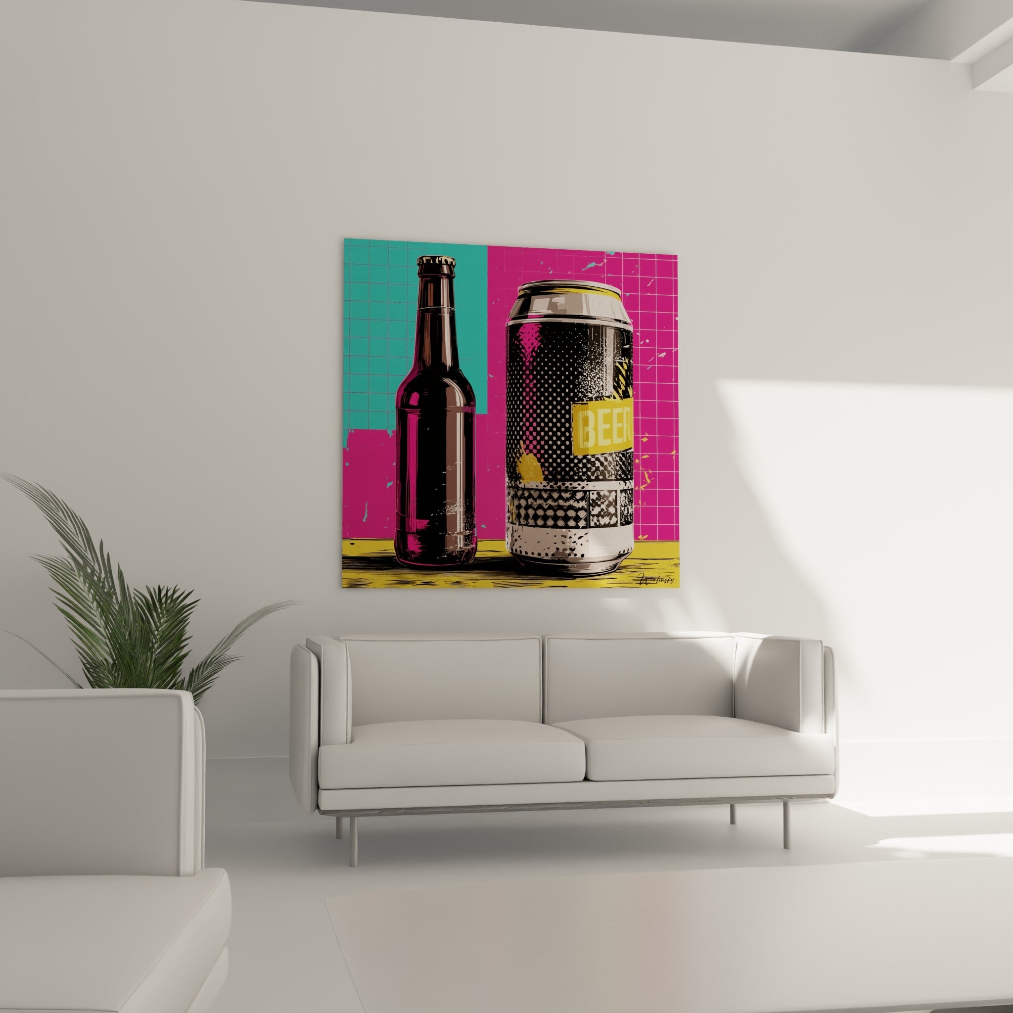 Bouteille bière brillante sur fond turquoise éclatant au-dessus d'un canapé dans un salon lumineux