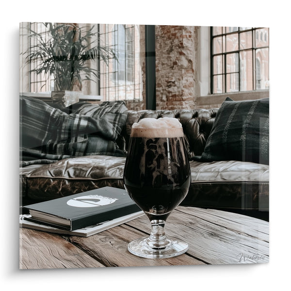 Cuadro de Vidrio con Pie de Color Marrón y Mousse Crema - Pausa Junto a la Chimenea - Edición Cerveza