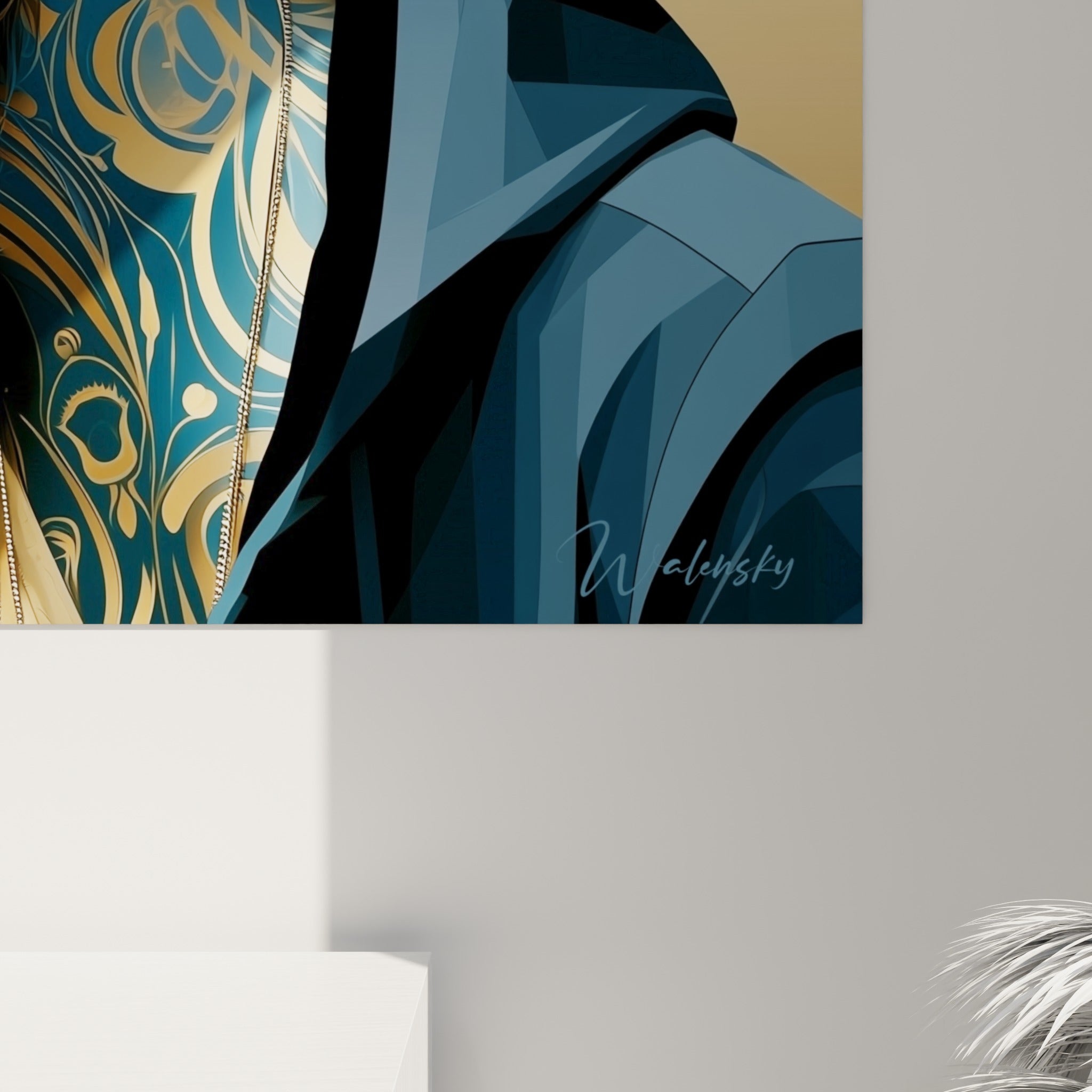 Détail des tatouages dorés et du grain bleu profond sur la toile imprimée du portrait buveur