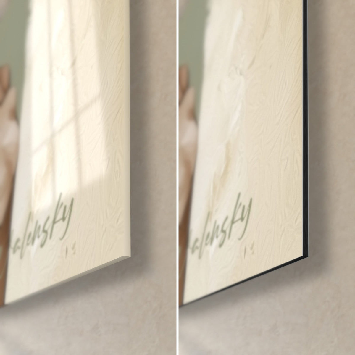 Quadro giovane donna che sorseggia la sua birra, angolo in basso a destra: vetro acrilico lucido con riflessi a sinistra, Dibond opaco color crema a destra