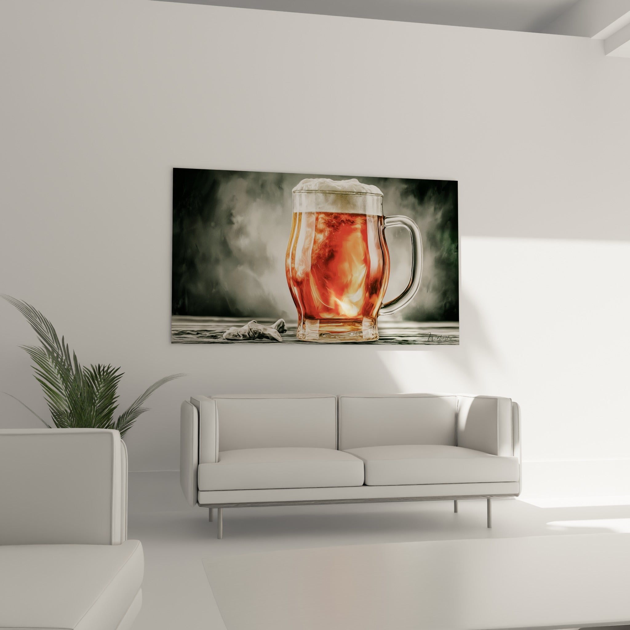 Chope débordante de bière fauve et dorée, accrochée au-dessus d'un canapé dans un salon lumineux
