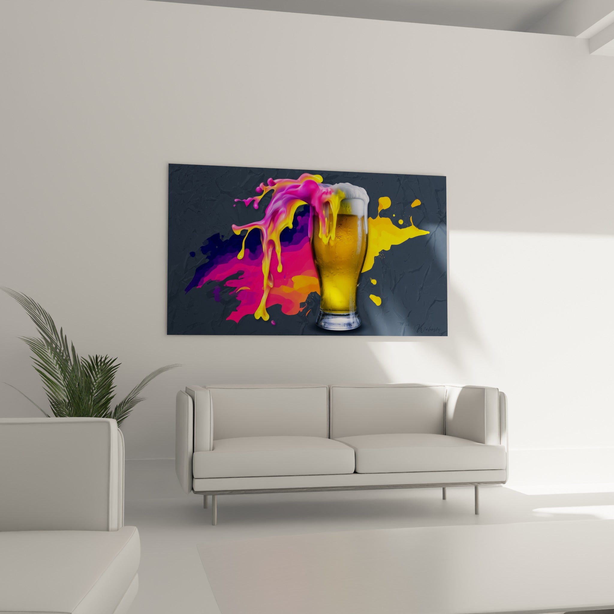 Splash coloré violet et orange entourant une bière dorée au-dessus d'un canapé dans un salon lumineux