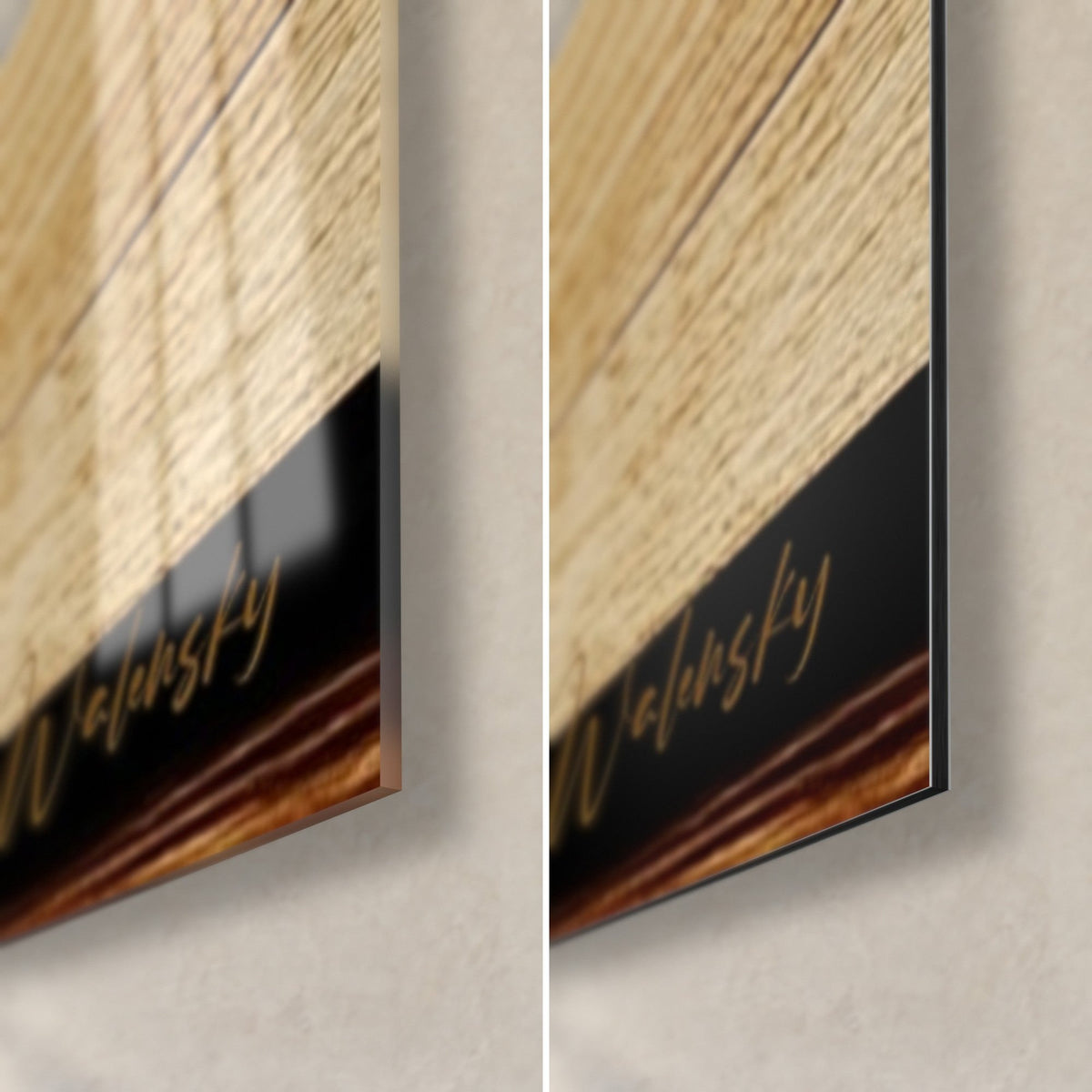 Tableau pinte dorée perlée de gouttes, coin bas droit : verre brillant à gauche, alu Dibond mat noir à droite, tranche de 3 mm visible