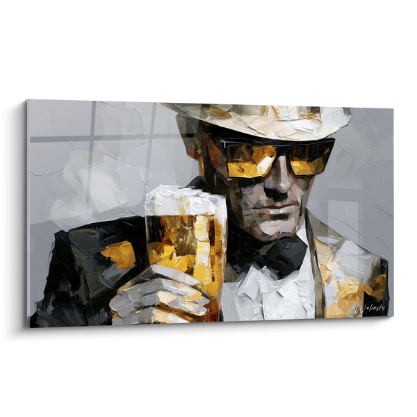 Cuadro Hombre con Boina Blanca y Dorada Sosteniendo una Cerveza - Pajarita Elegante - Edición Cerveza
