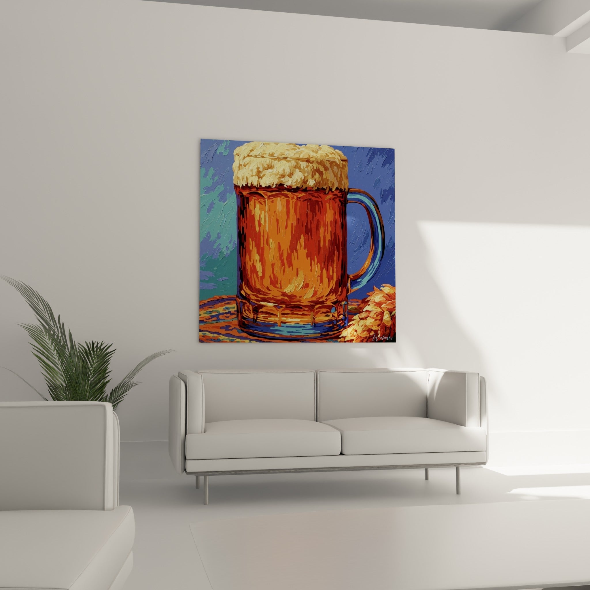 Houblon doré et chope orangée en touches expressives, suspendus au-dessus d'un canapé dans un salon lumineux