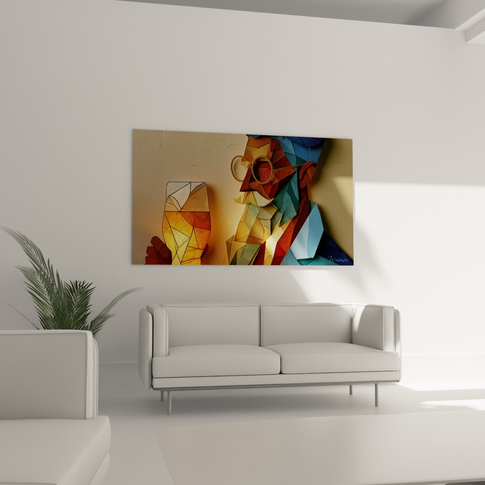 Homme aux lunettes rondes et verre doré, teintes bleu marine et ocre, au-dessus d'un canapé dans un salon lumineux