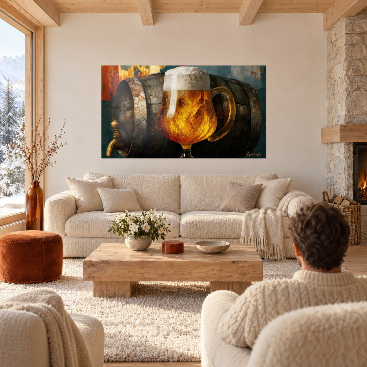 Tableau chope de bière mousseuse devant un fût en chêne, ambre et cuivre, accroché au-dessus d'un canapé dans un salon lumineux