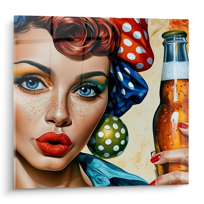 Tableau Pin-up rousse aux lèvres rouges et bouteille dorée - Charme rétro pétillant - Edition Bière