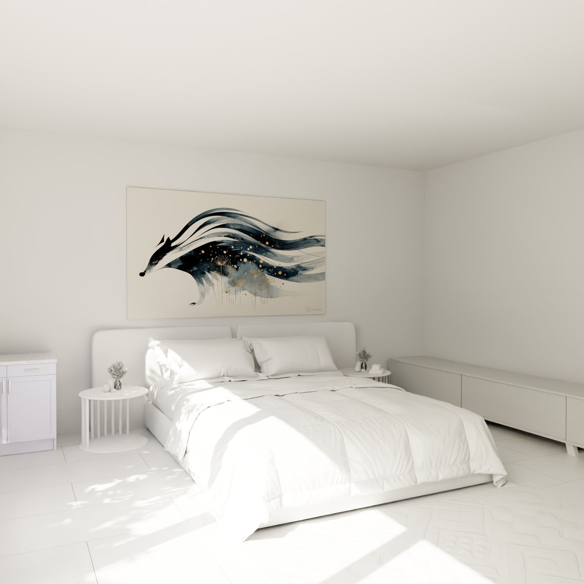 Silhouette de blaireau bleu marine et doré déployée au-dessus d'un lit dans une chambre claire