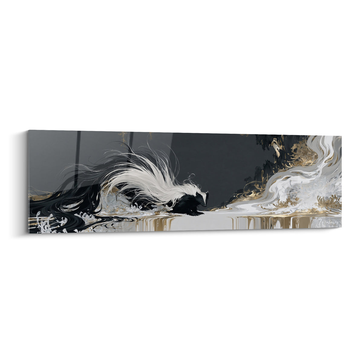 Blaireau noir et blanc surgissant d'un tourbillon anthracite et doré, style aquarelle fluide