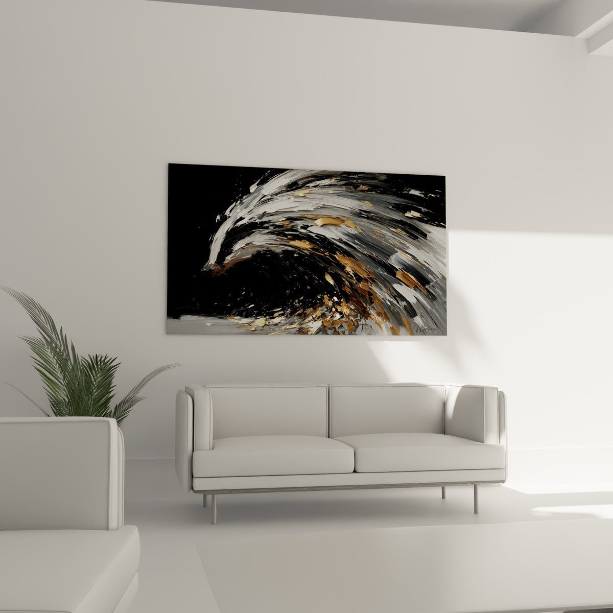 Toile représentant une vague noire et blanche parsemée d'or, suspendue au-dessus d'un canapé dans un salon lumineux