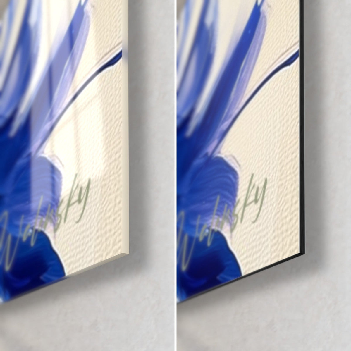 Tableau fleurs de bleuet bleu outremer et ivoire, coin bas droit, verre acrylique brillant à gauche, Dibond mat à droite