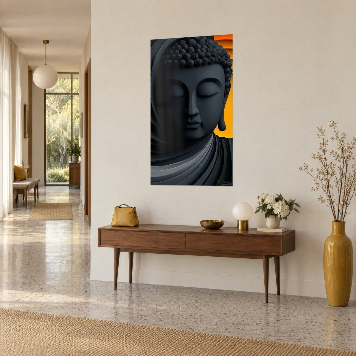 Tableau sculpture sereine gris charbon, boucles striées et aplat ocre, sur un mur beige près d'une console en bois, vue de trois-quarts